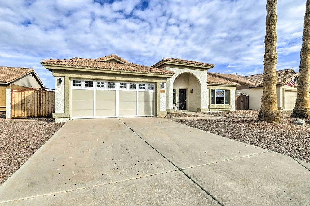 Pool, BBQ & Patio: Gilbert Getaway Near Golfing
