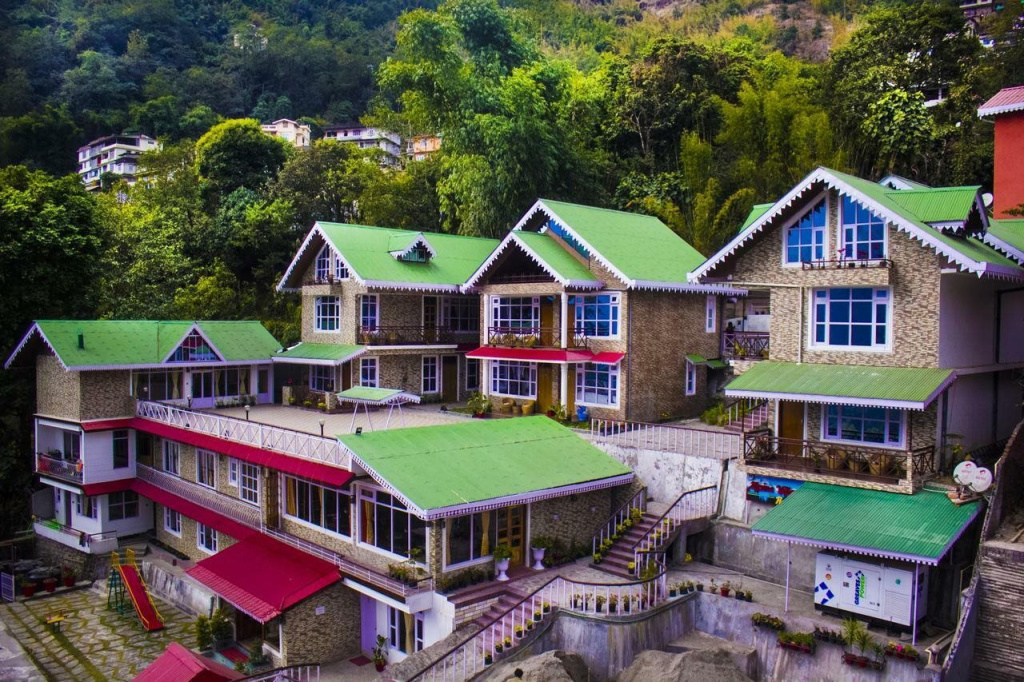 Udaan Alpine Resort
