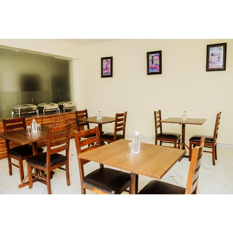 Hotel Elite Continental- Near Mumbai International Airport Andheri East
