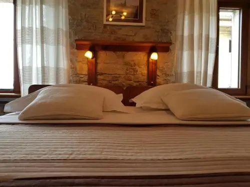 Nirvana Apartments and Rooms