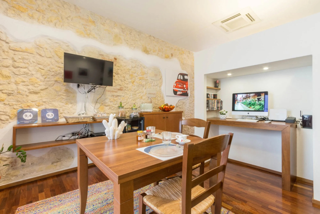 B&B Qaral