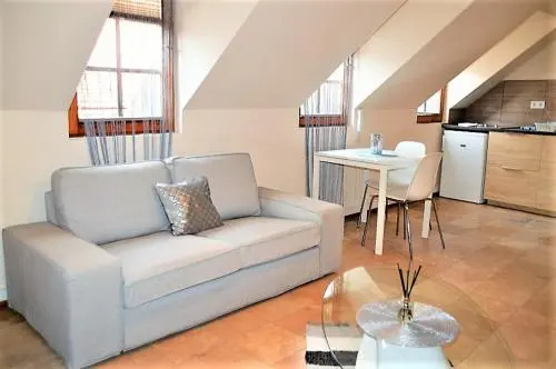 Downtown Apartments with shared kitchen