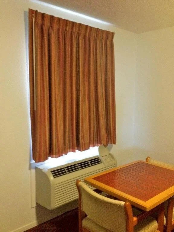 Hamilton Inn