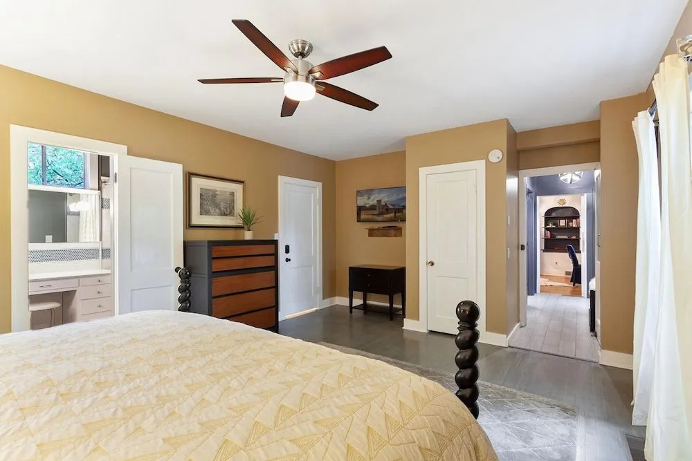 Holly House - Half Mile from Greenway Trail - Near U of A