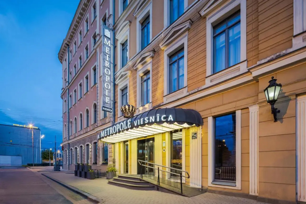 Отель Eurostars Metropole