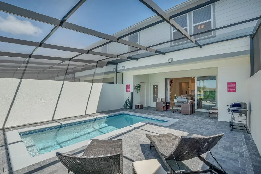 7561 Oak Spring Lane