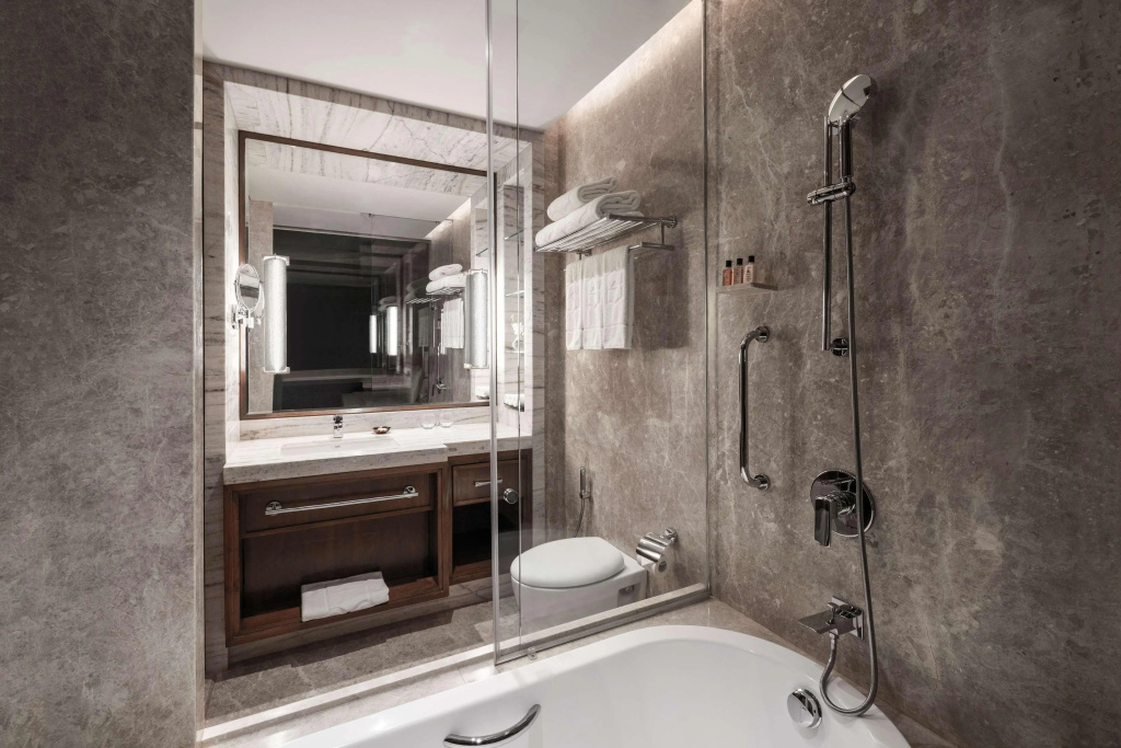 Shangri-La Eros New Delhi