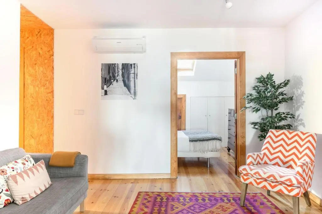 Breathtaking River-City View Two Private Terraces 3 Bedrooms and 3 Bathrooms 17th Century Building Central Bica Chiado District