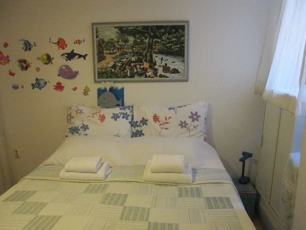 Homey 1-BR Apt