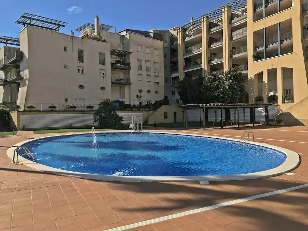 Big Family 3 Bedroom Apartment - RNU 65075