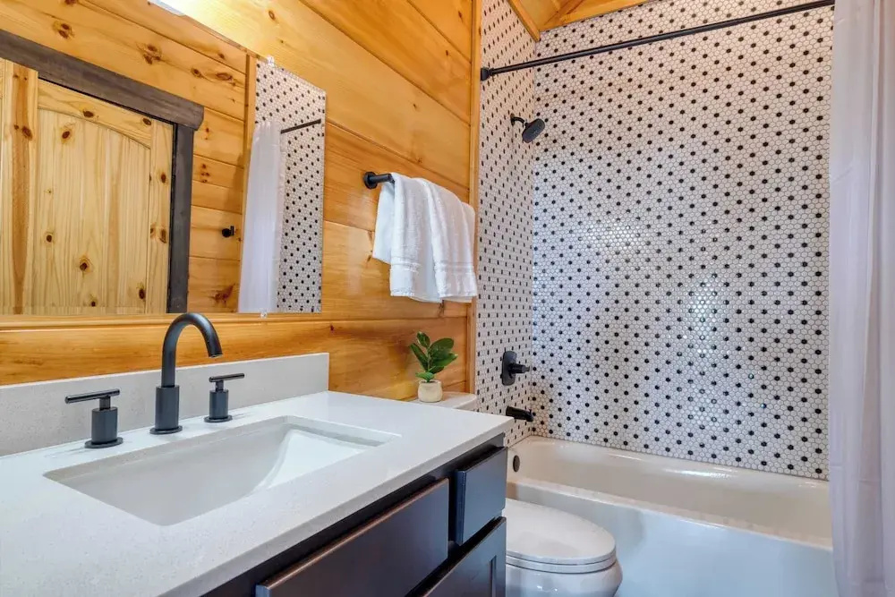 All Fun & Games by Avantstay Indoor Pool, Game Room, Theater, Mountain Views Near Pigeon Forge & Dollywood