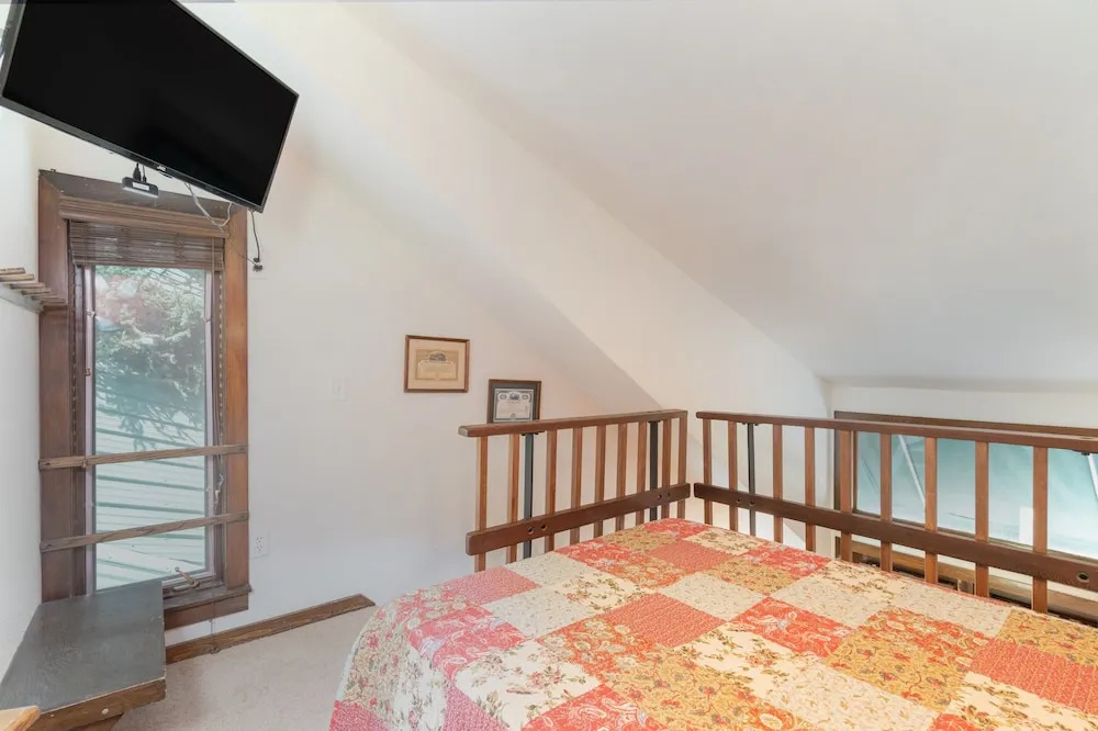 Manitou Lodge 11 by Alpine Lodging Telluride