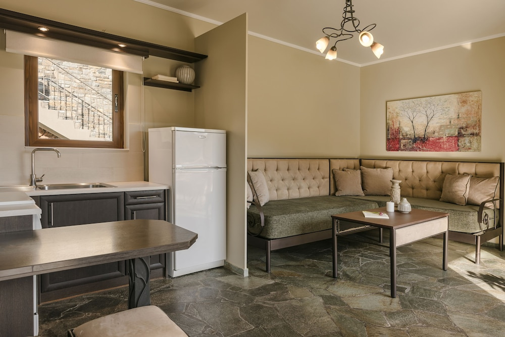 Paramithenio Village Beach Resort & Spa