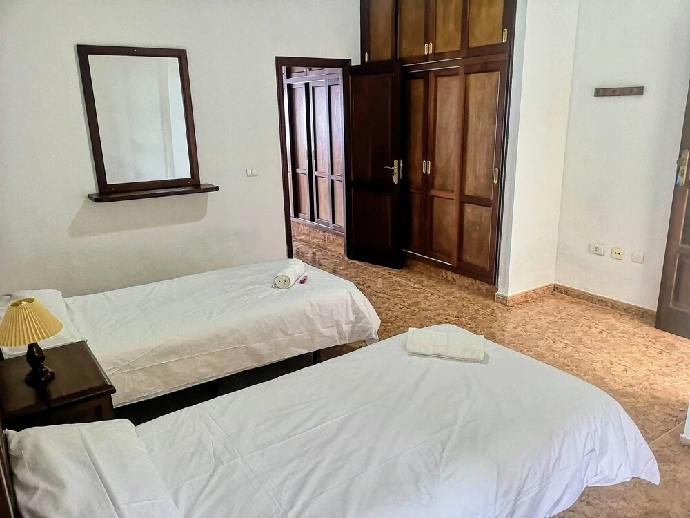 VV Mirador Isla Bonita "by henrypole home"