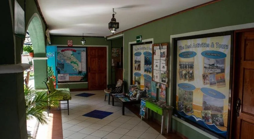 Tamarindo Hostel Resort