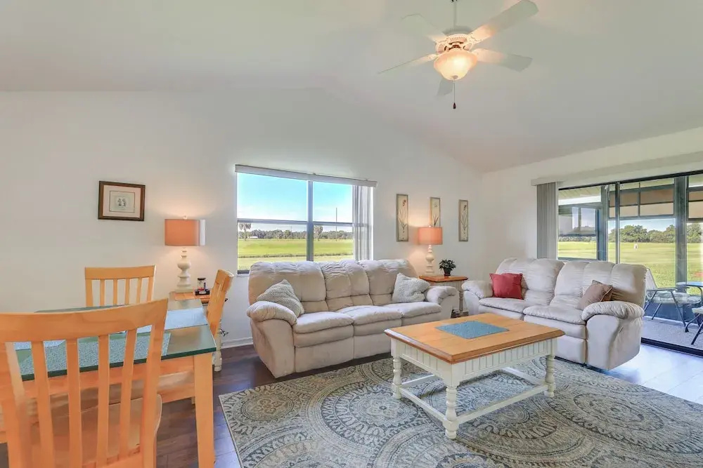 Pool Access and Screened Porch Sebring Villa