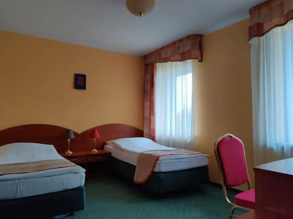 HOTEL ŻUŁAWY