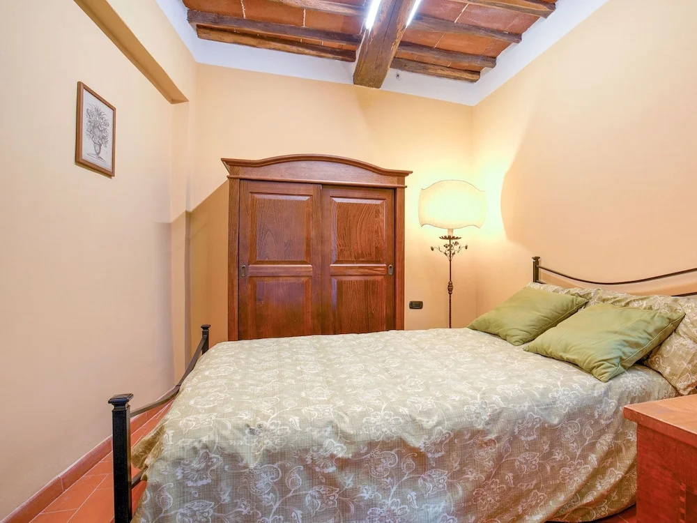 Elegant Holiday Home in Greve in Chianti With Swimming Pool