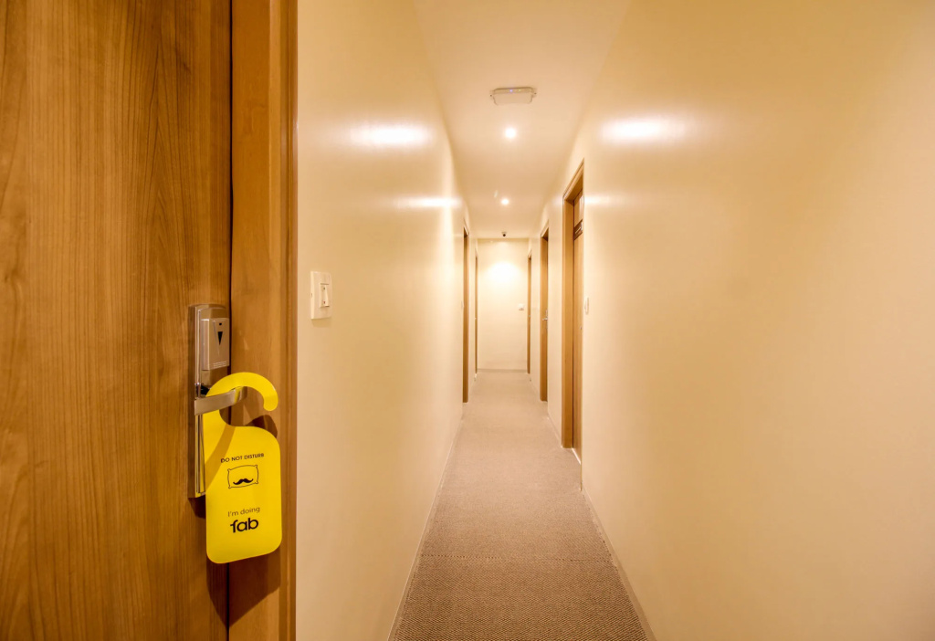 FabHotel Ascot International II - Nr Mumbai International Airport