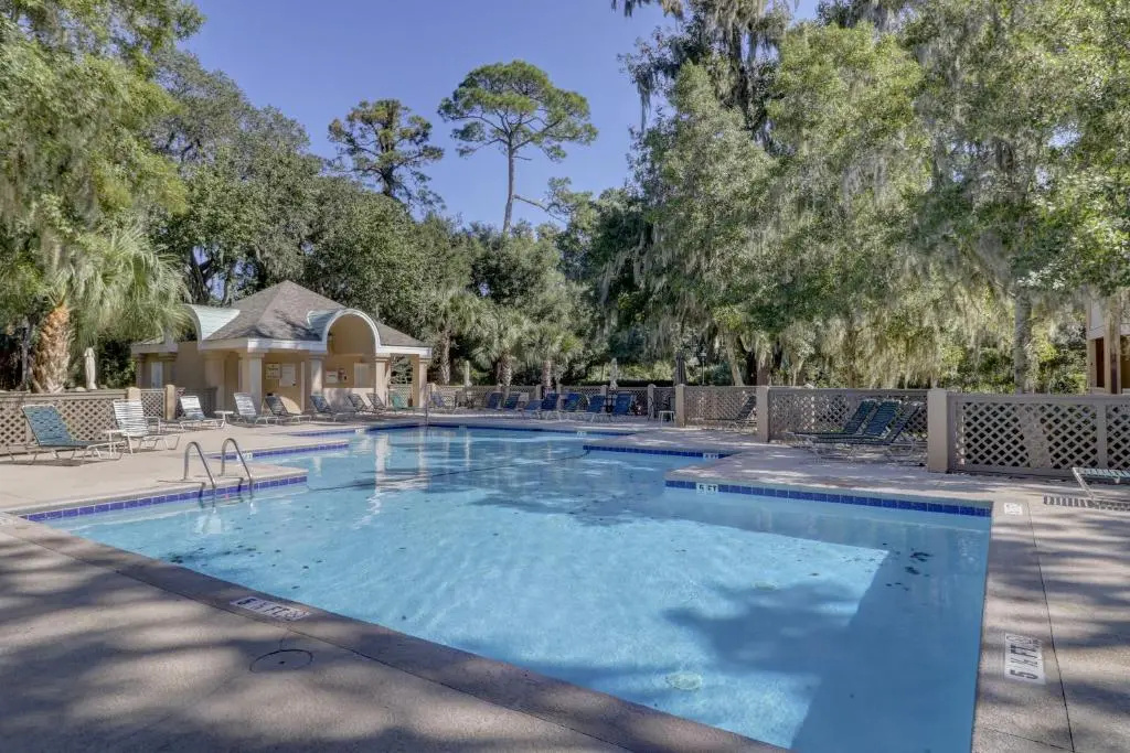 153 Colonnade 2 BR Golf Condo Shipyard