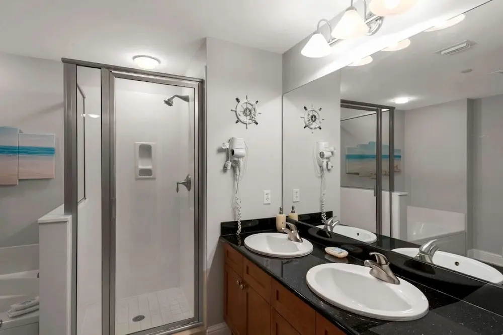Aqua 2 Bedroom Apartment