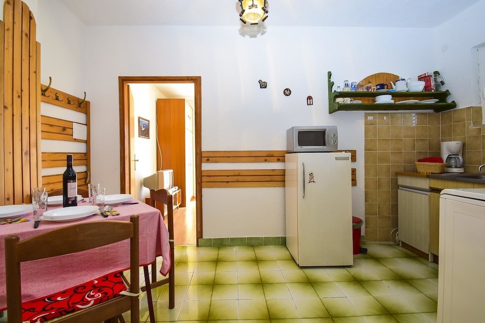 Apartments Stilinović 1230