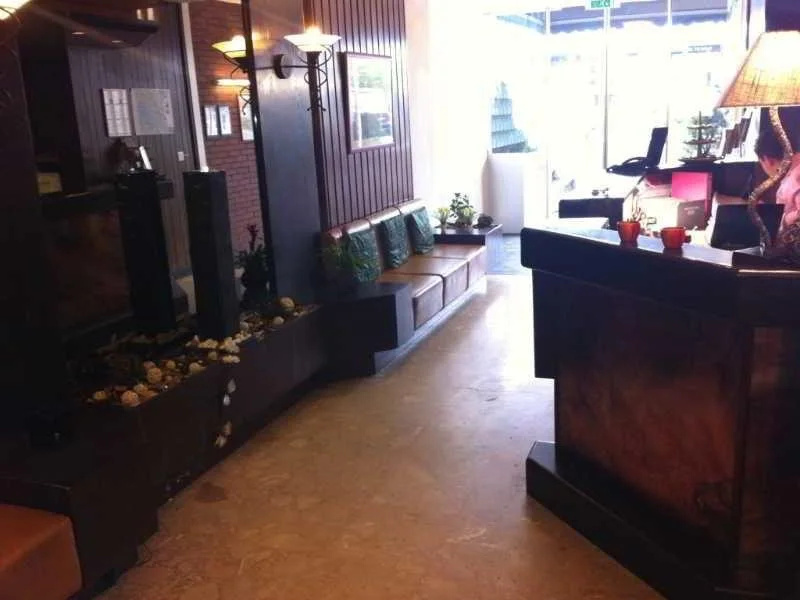Hotel 33