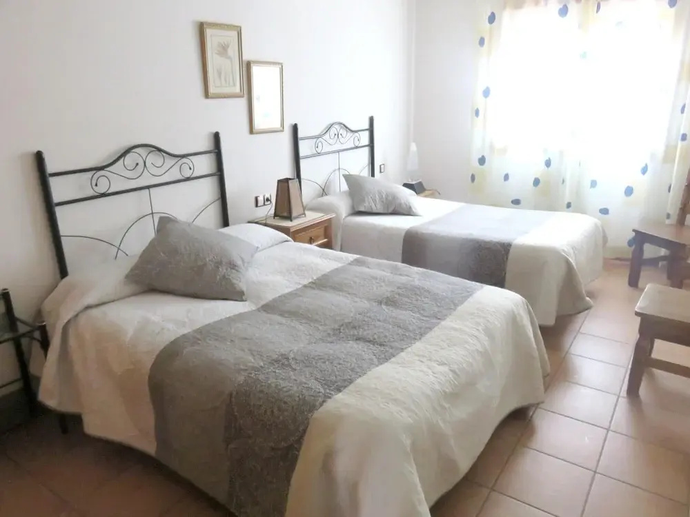 House With 3 Bedrooms in Sotoserrano, With Wonderful Mountain View, En