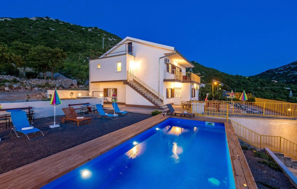 Amazing Home in Lukovo With Outdoor Swimming Pool, Wifi and 6 Bedrooms