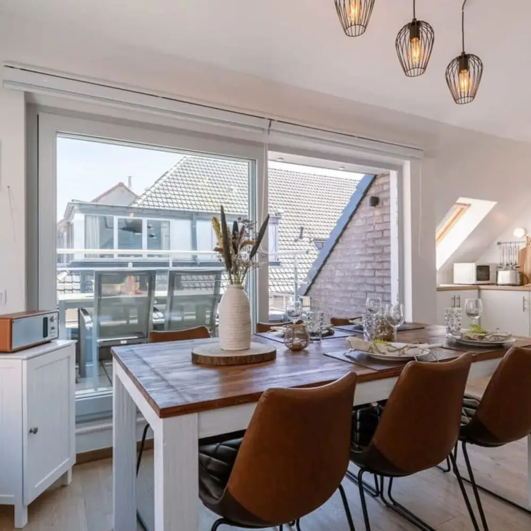 Centrally Located Apartment With Sunny Terrace