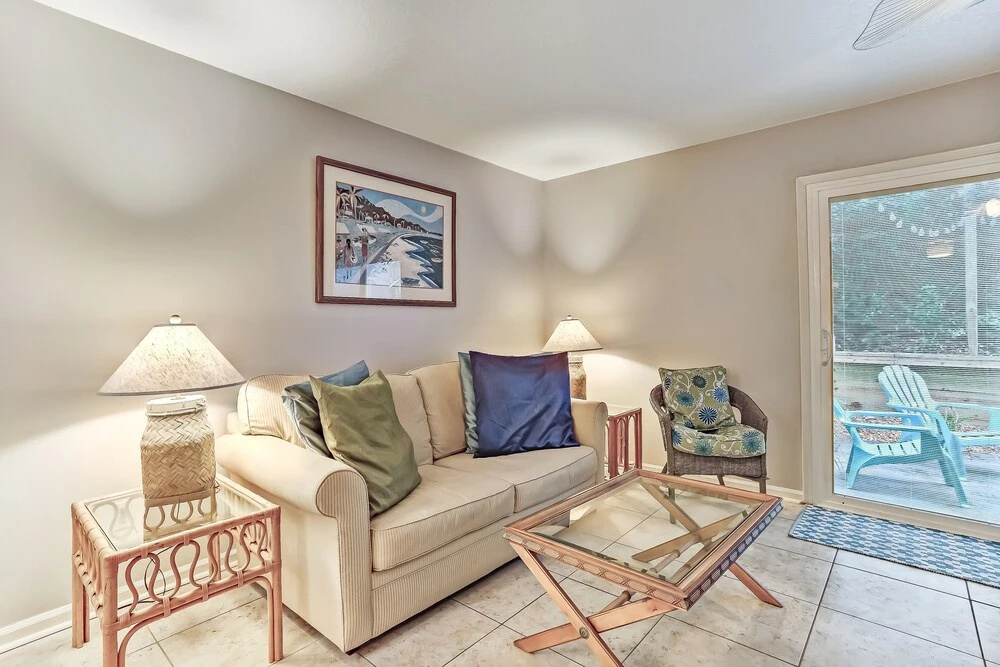 Secluded Cottage Like Home Close to Beach Access and One Street Away From Ocean by Redawning