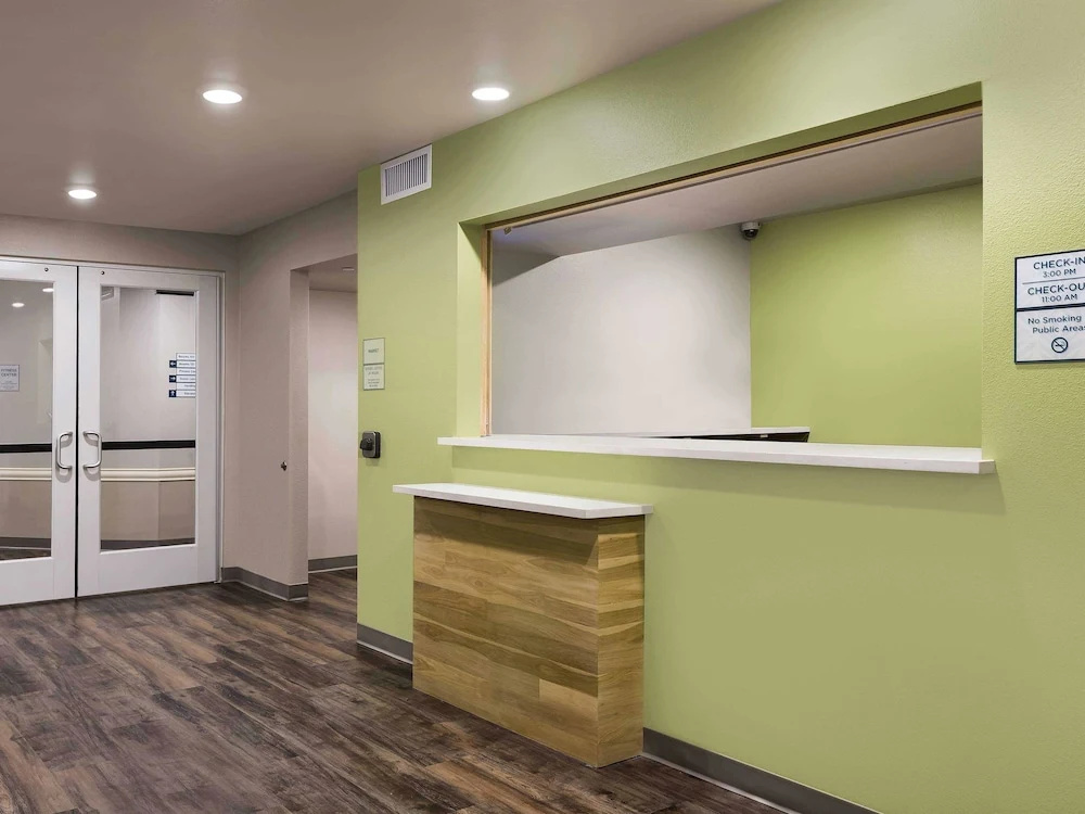 Extended Stay America Select Suites - Tampa - Brandon - East