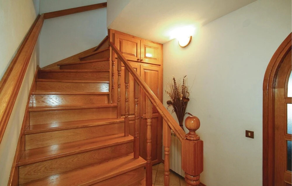 Nice Home in Porec With Wifi and 4 Bedrooms