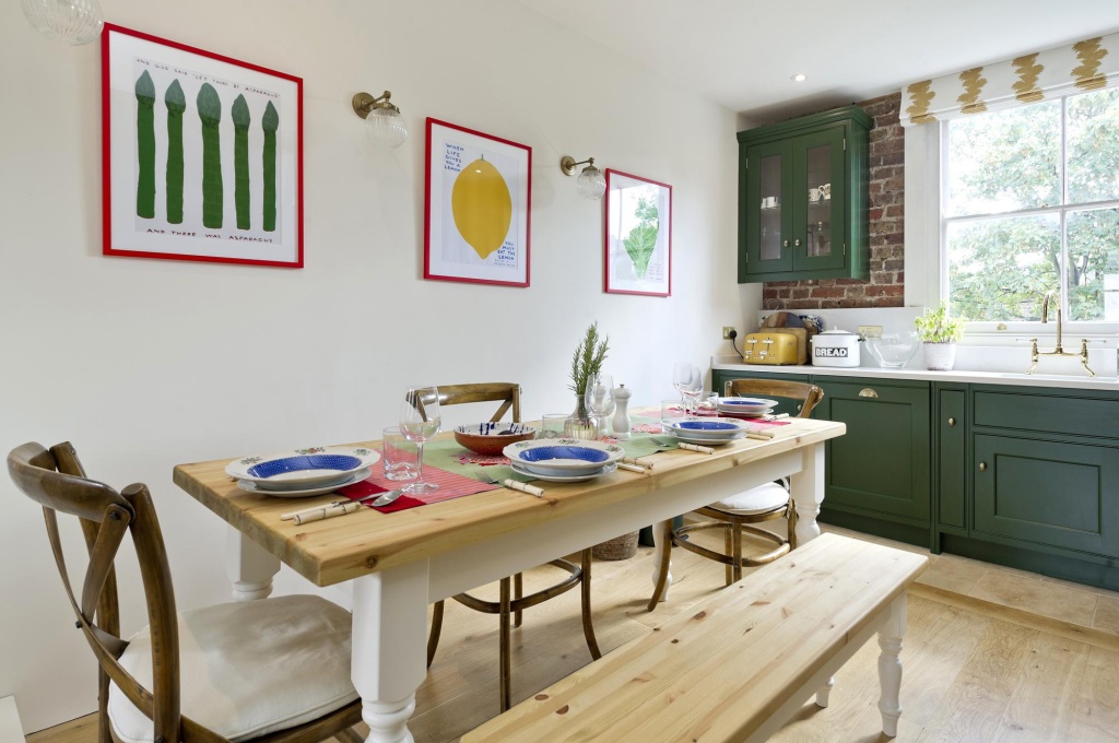 Delightful Apartment in Brackenbury Village Near Hammersmith by Underthedoormat