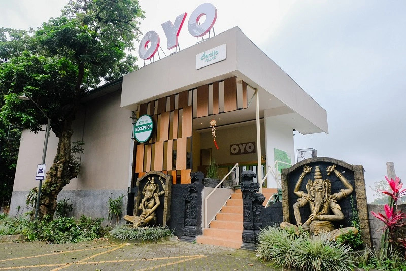 Oyo 667 Demilo Inn