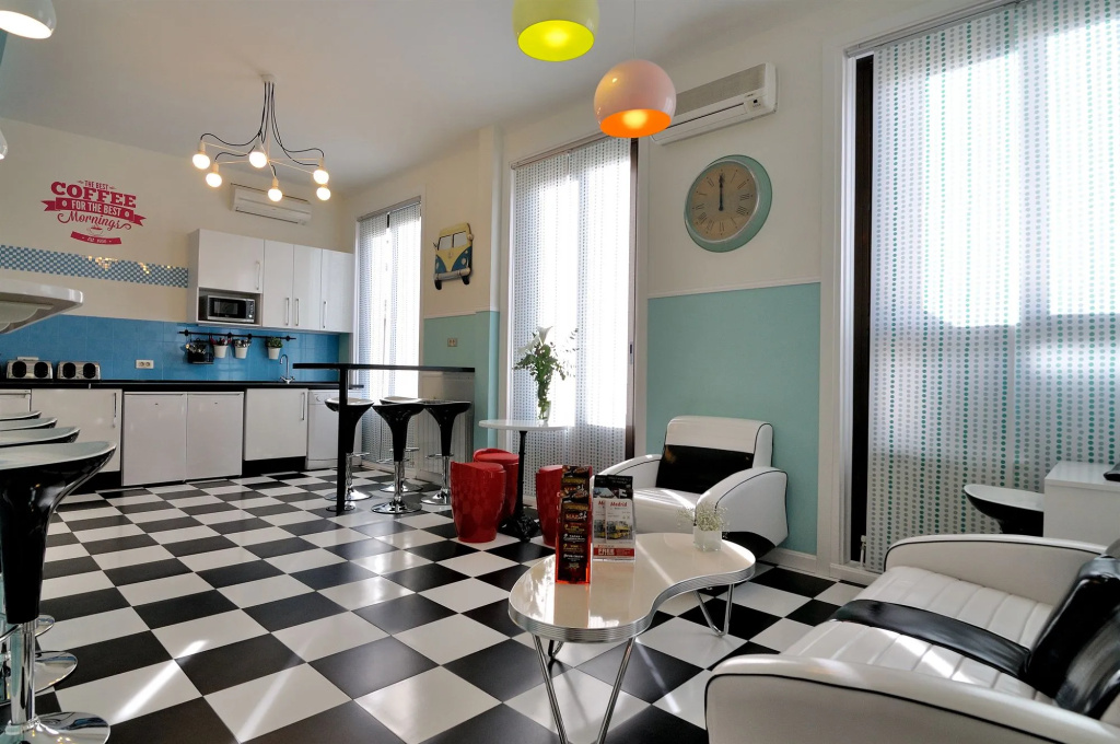 Hostal Far Home Plaza Mayor