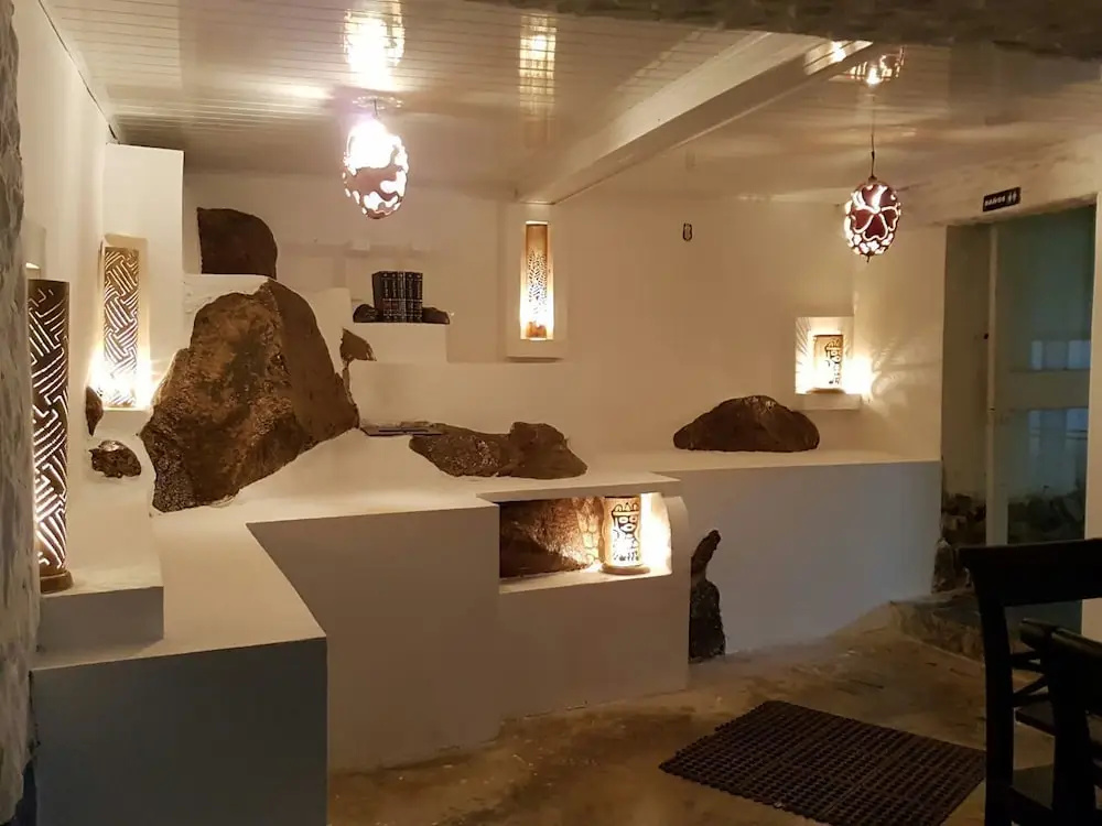 Sister Moon Hotel