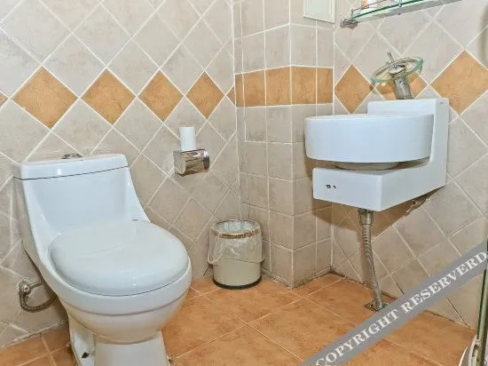 Tianjin Xiangjiang Holiday Hotel
