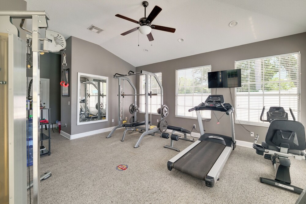 15 Mi to Wdw: House in Clermont Resort Community!