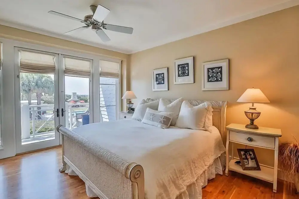 At the Waters Edge 4 Bd Holiday Home by Five Star Properties