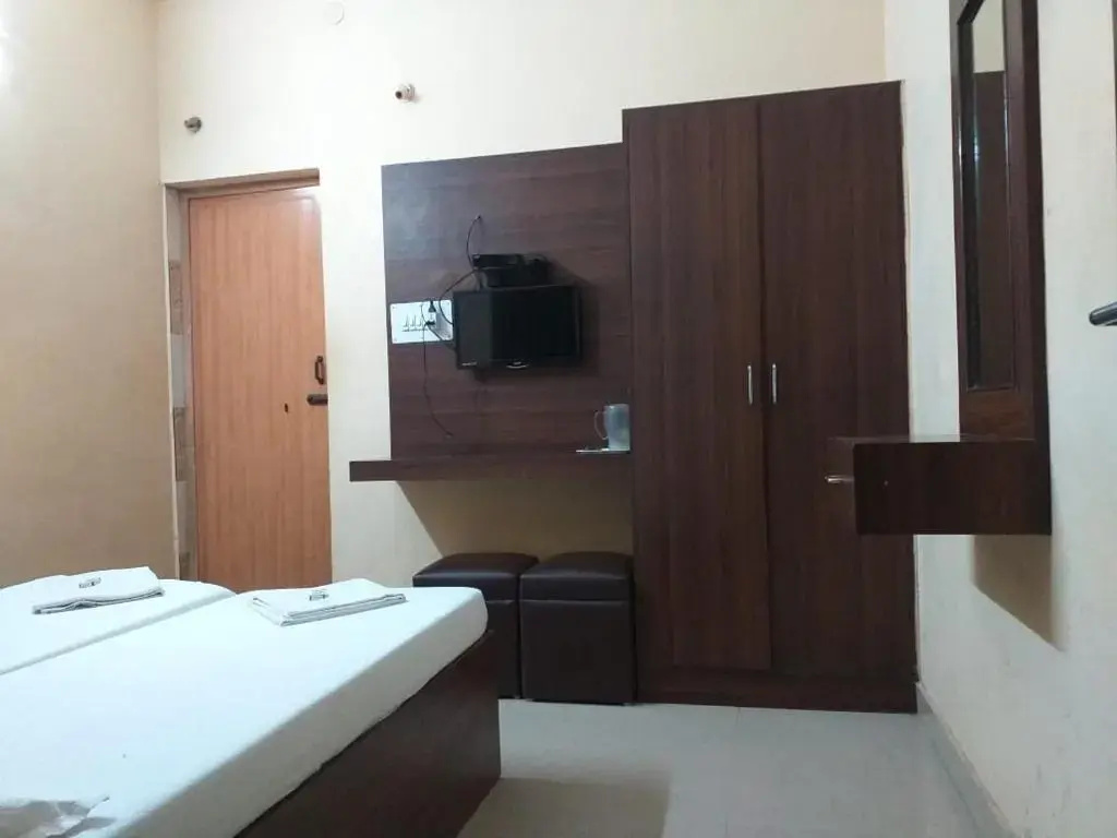 PLAZA GUEST HOUSE