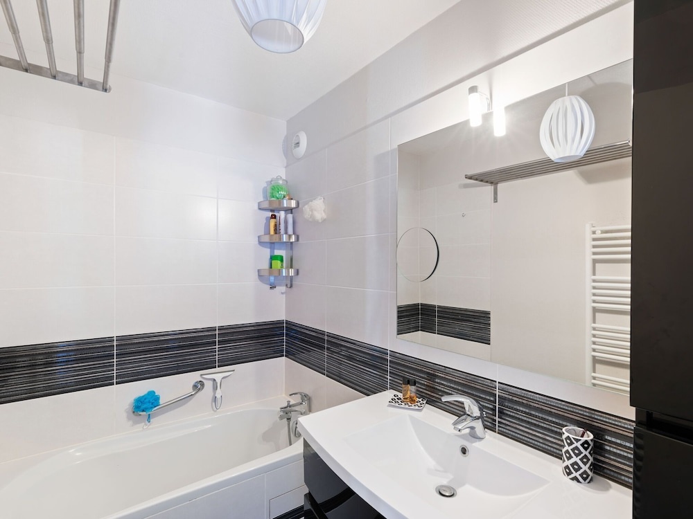 Duplex Apartment IN THE City Centre With Private CAR Park