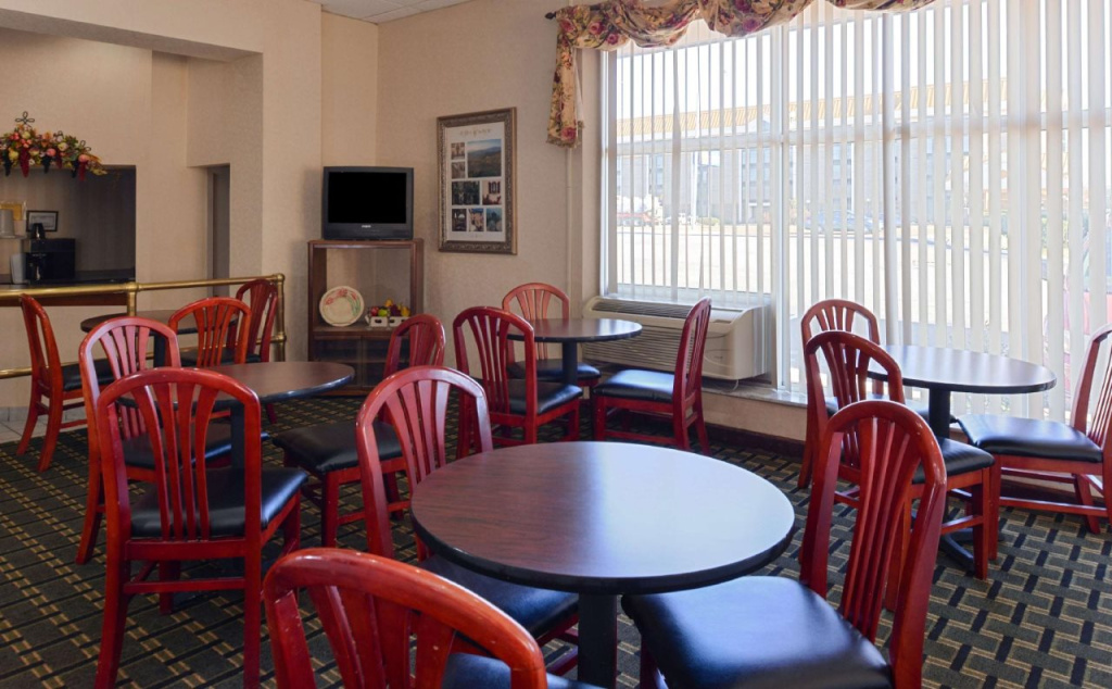 Studio 6 Suites Memphis, TN – East Memphis