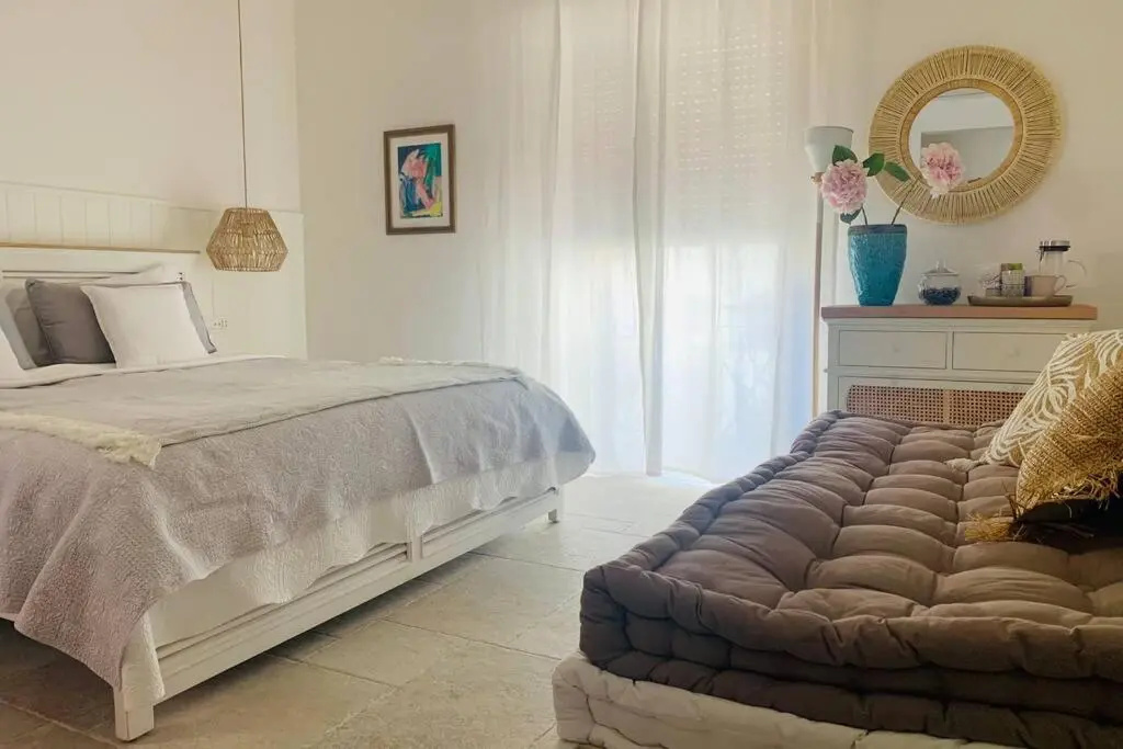 Mediterranean Luxurious Apartment