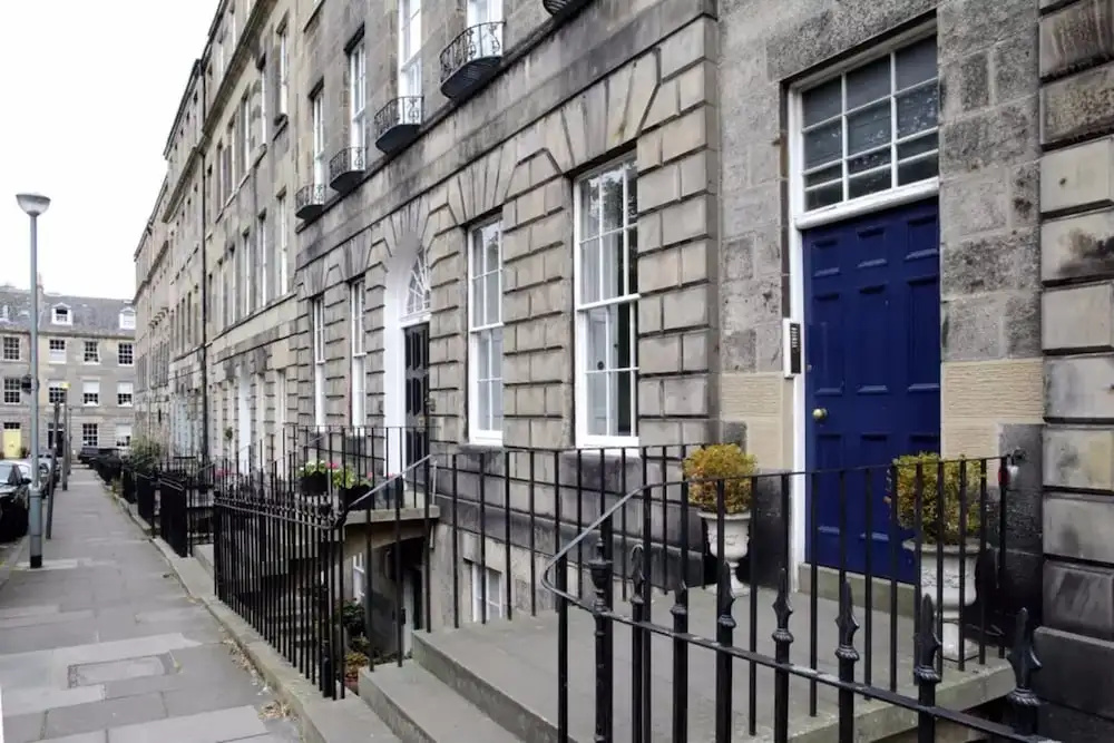 3 Bedroom Flat In City Centre