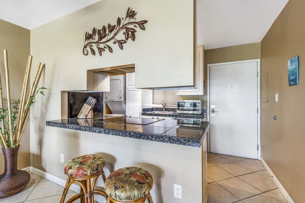 Hale Aloha 2 Bedroom Condo