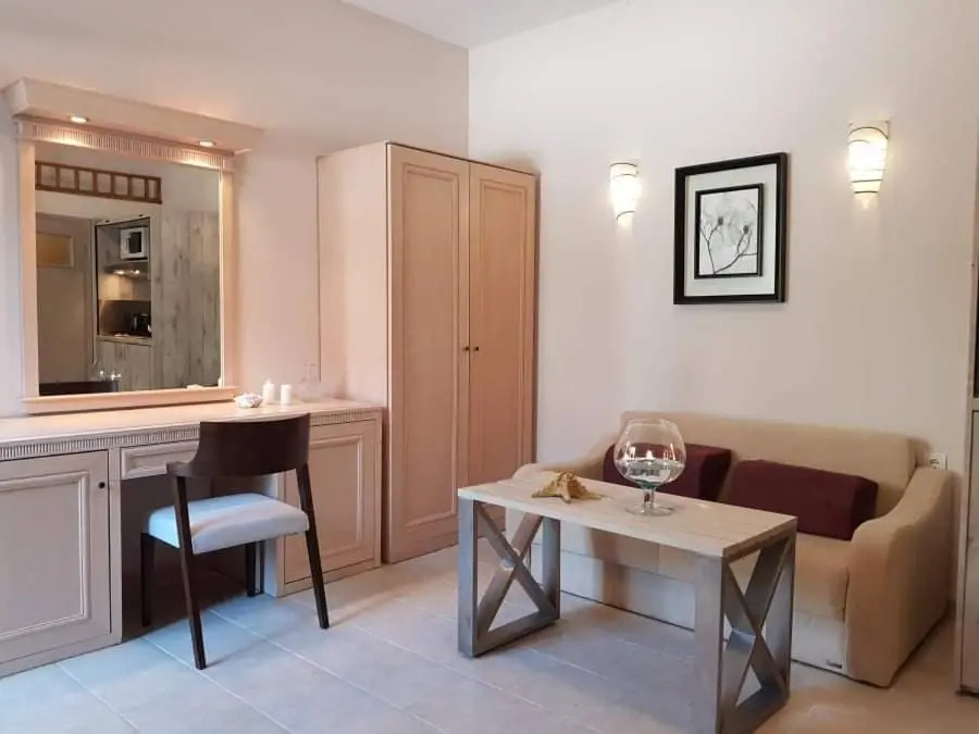 Arginonta Beach Apartments