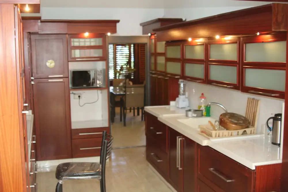 Hommus Hostel