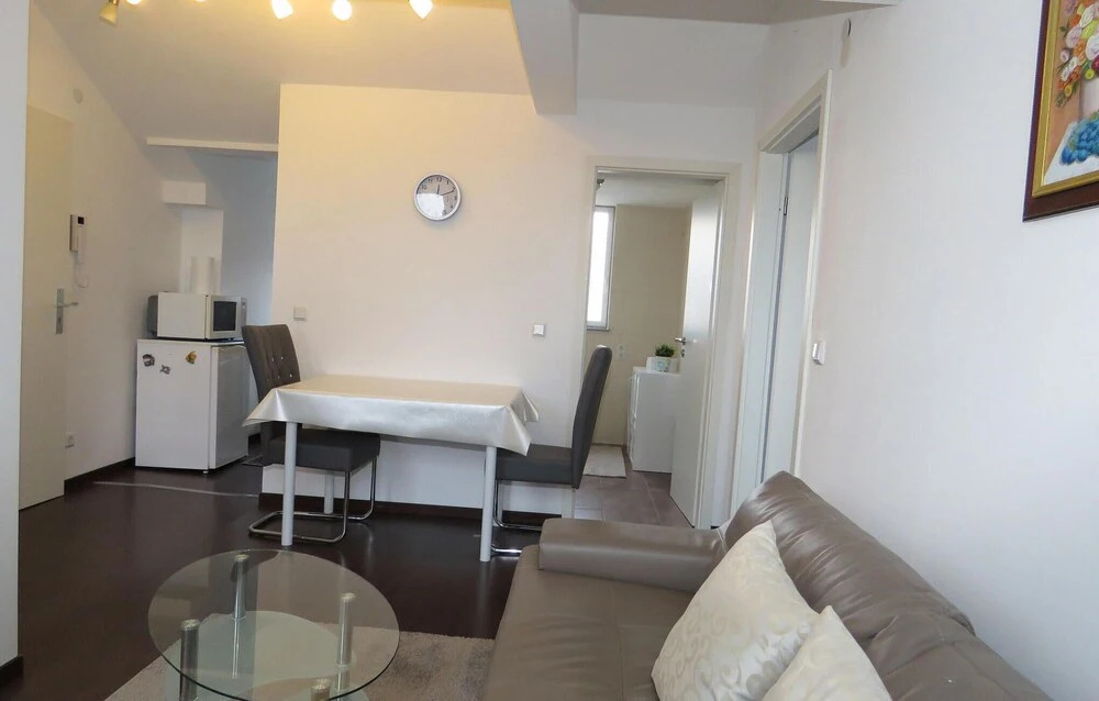 Awesome Apartment in Bonn With 1 Bedrooms and Wifi