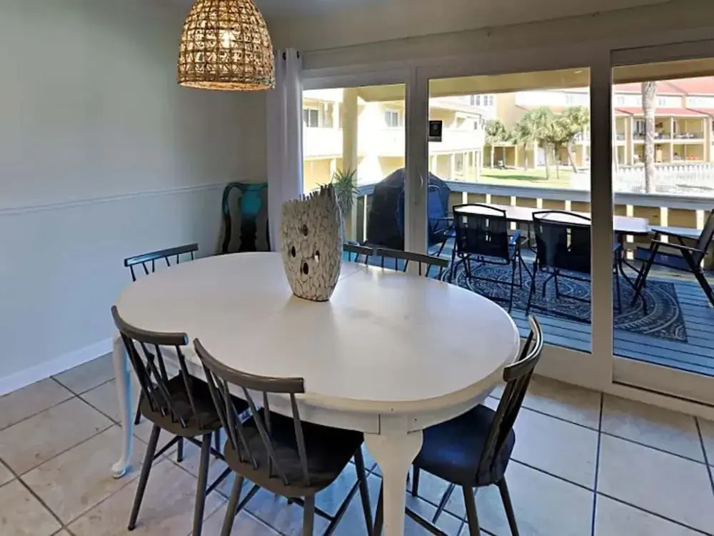Regency Cabanas D3
